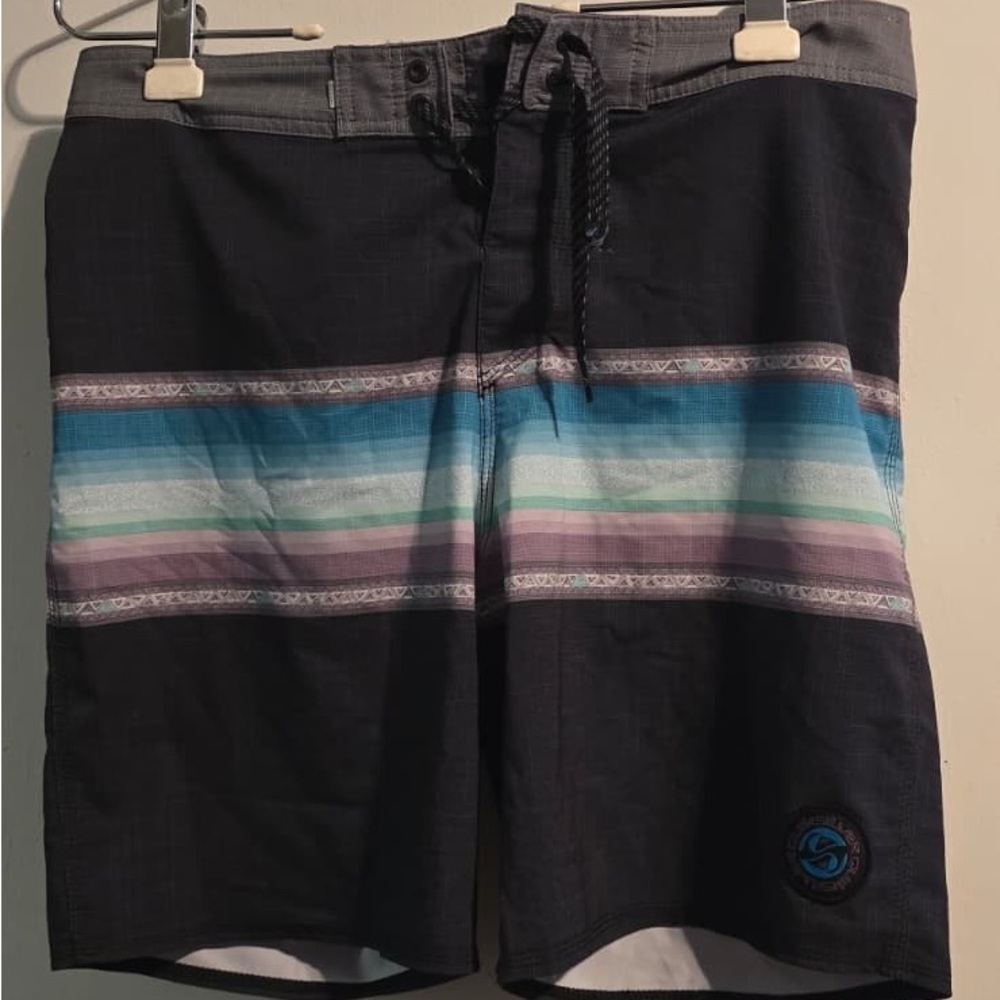 Quiksilver Men's Navy and Purple Board Shorts - Picture 3 of 16